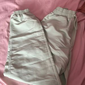 xs light green windbreaker cargos